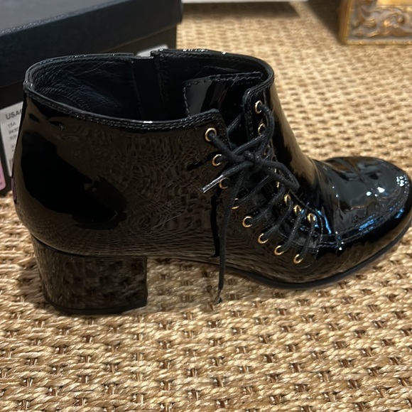 Chanel Patent Leather lace up black booties with a side zip with 2 inch heel - Picture 3 of 12